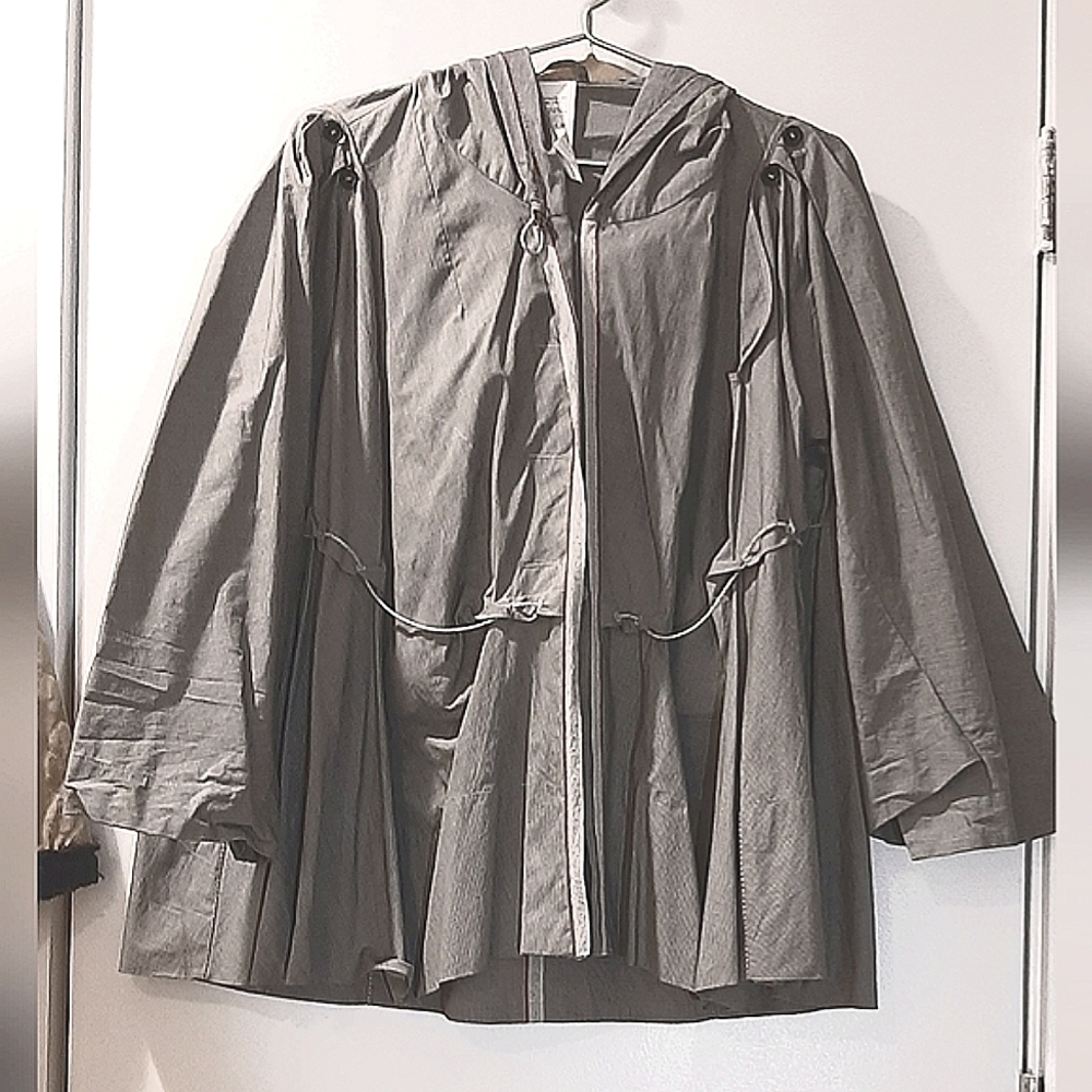 MARITHE+FRANCOIS GIRBAUD | Unique, Lightweight Ja… - image 5